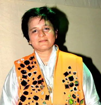 Falguni Pathak images